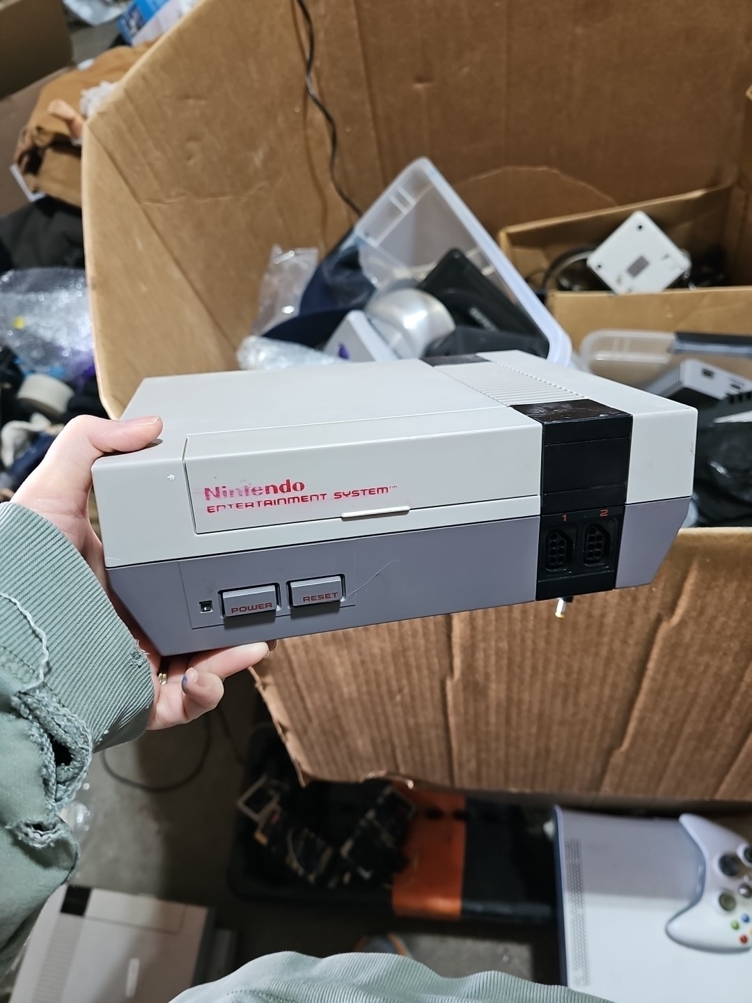 Nintendo Entertainment System 512MB NES Classic Edition Console – White/Gray