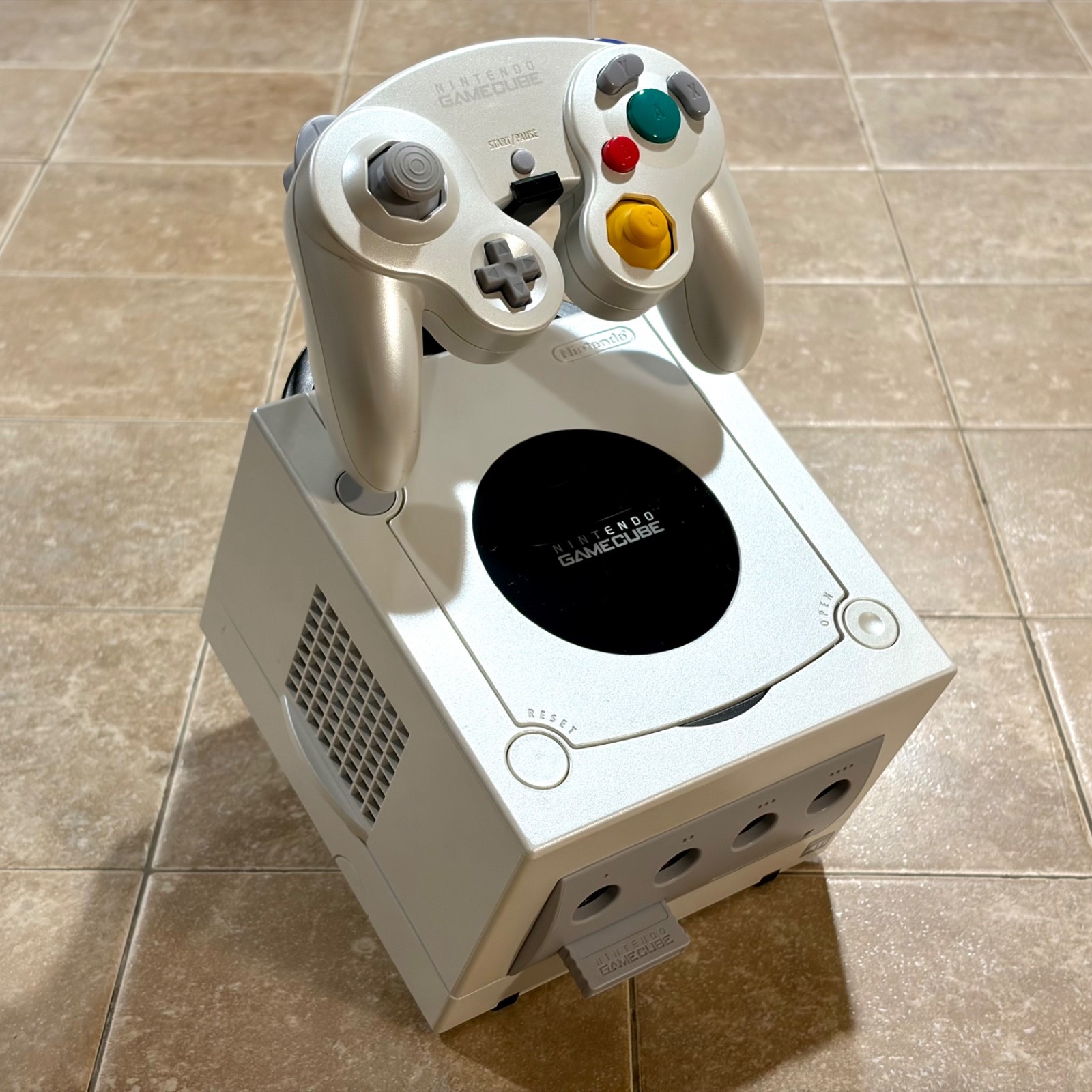 PEARL WHITE Nintendo GameCube Console DOL-101 CIB Complete REGION FREE JPN / USA