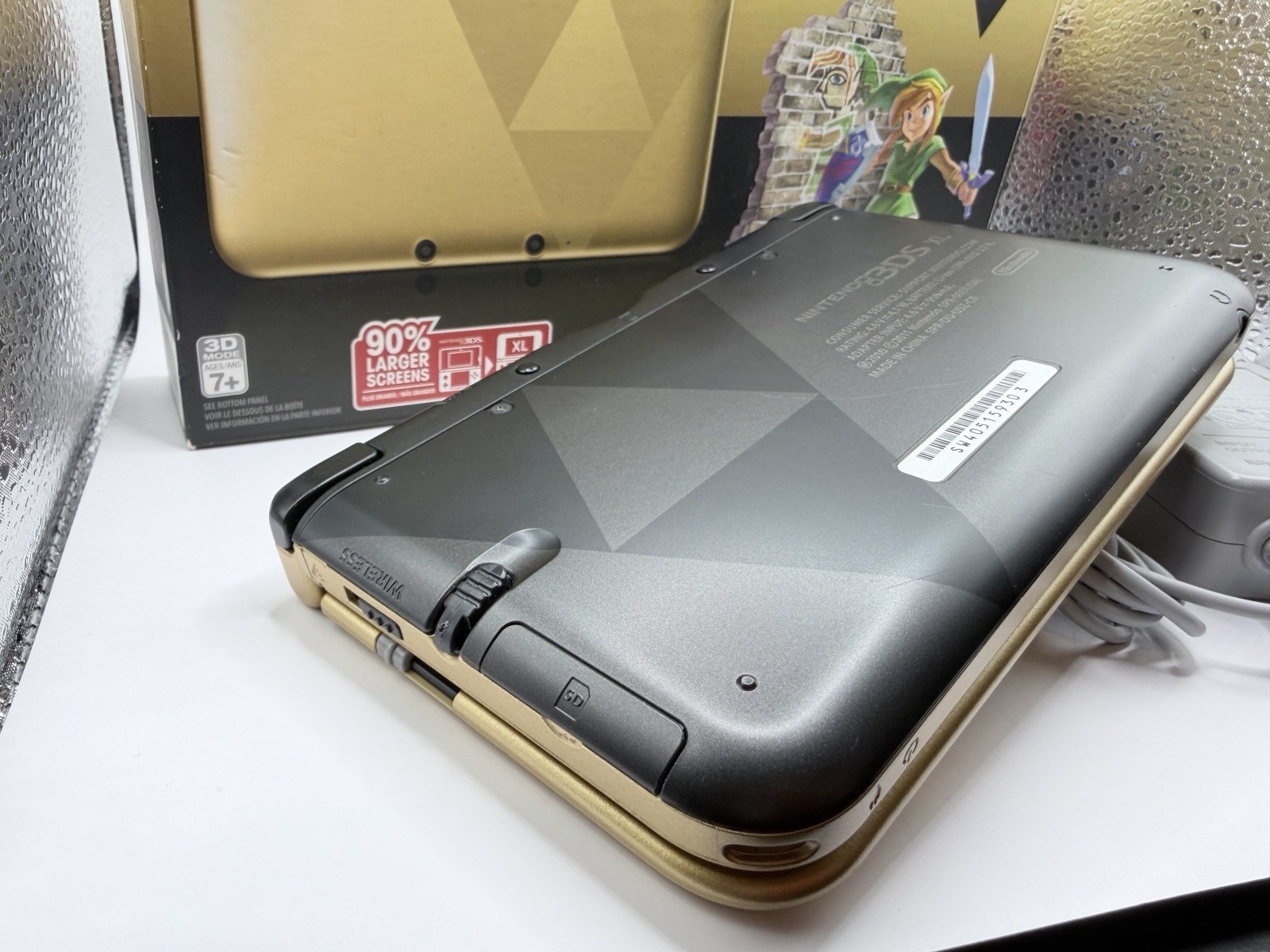Nintendo 3DS XL Link Between Worlds Edition