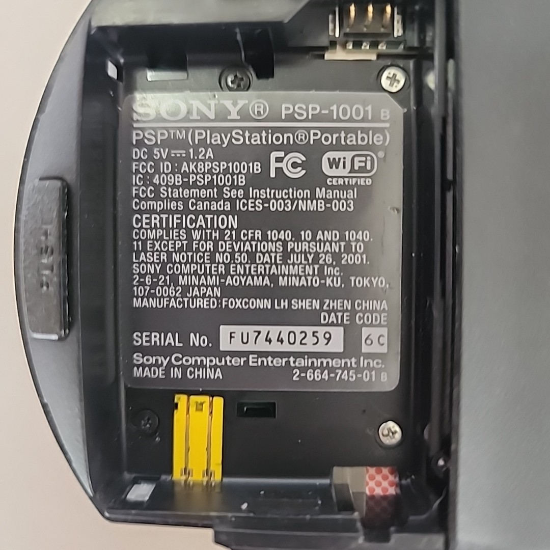 Sony PSP-1001 Bundle, Charger, Battery, Socom 2 Untold Legends Soccer Regoku