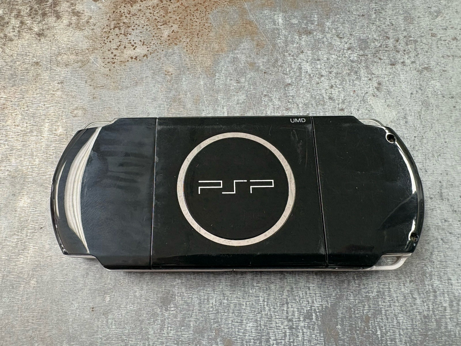 Sony PSP-3000 / Battery / Charger / 16gb card / Ark 4 (Please read description)