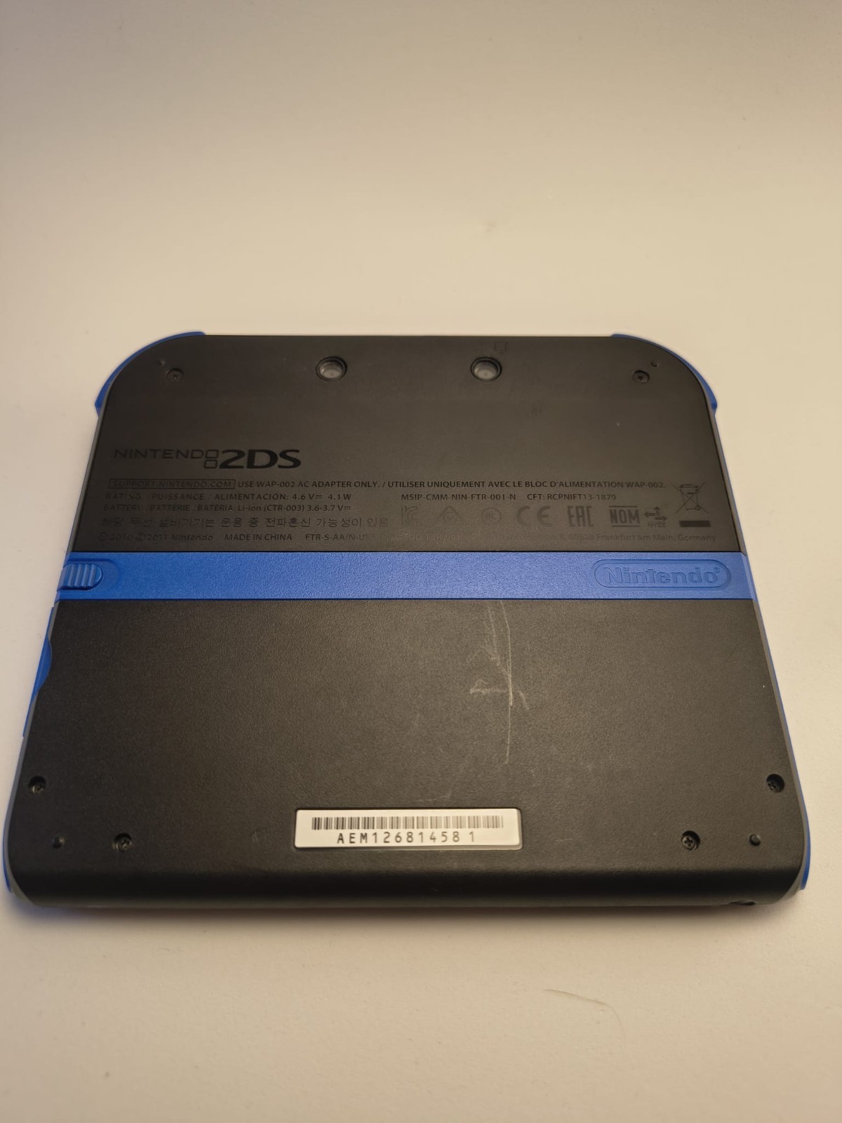 Nintendo 2DS FTR-001 Black & Blue Working & COMPLETE 4GB SD Great Condition