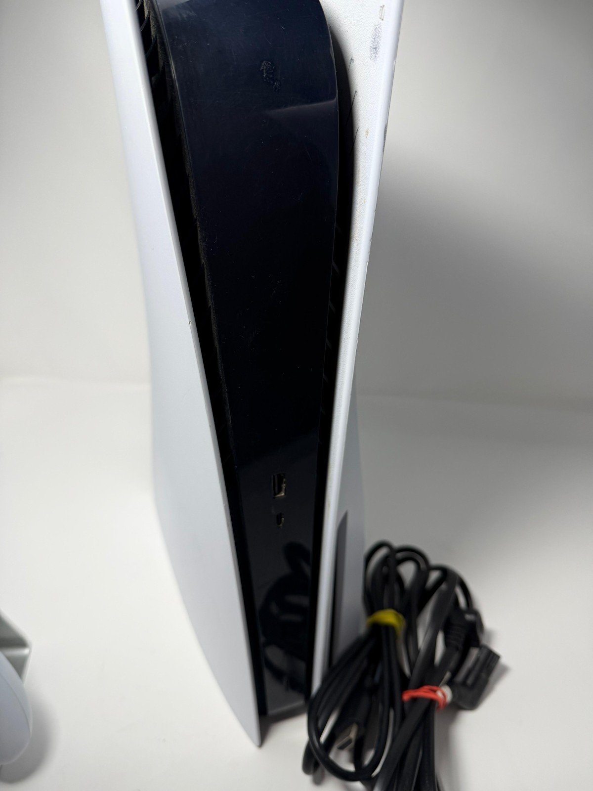 PlayStation 5 Standard Disc Console w/ Controller & Cables – Tested & Working