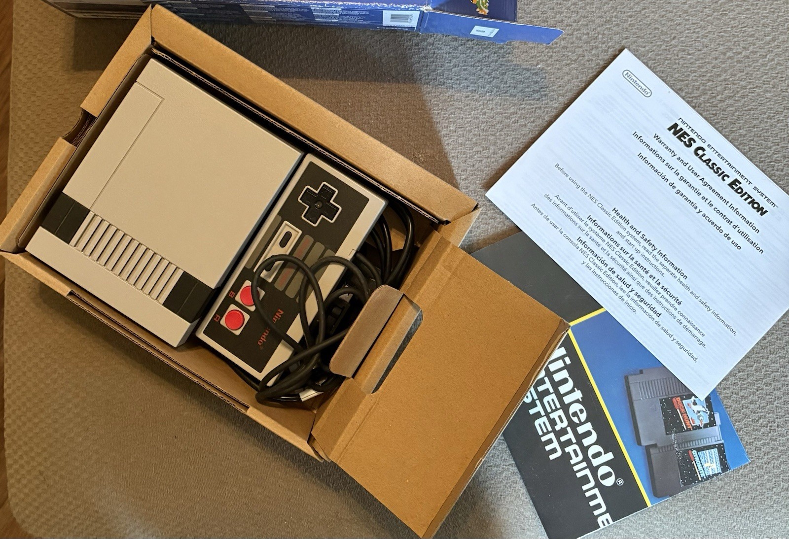 Nintendo NES Classic Edition Gray Home Console HDMI w/ 30 Pre-Installed Games