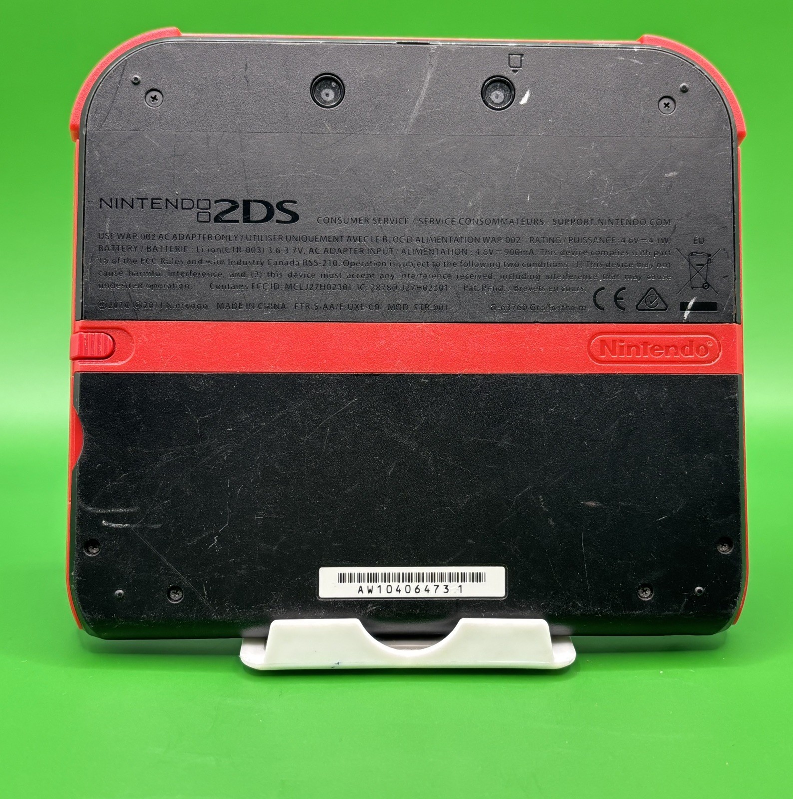 Nintendo 2DS – Red & Black (F65) READ DESCRIPTION
