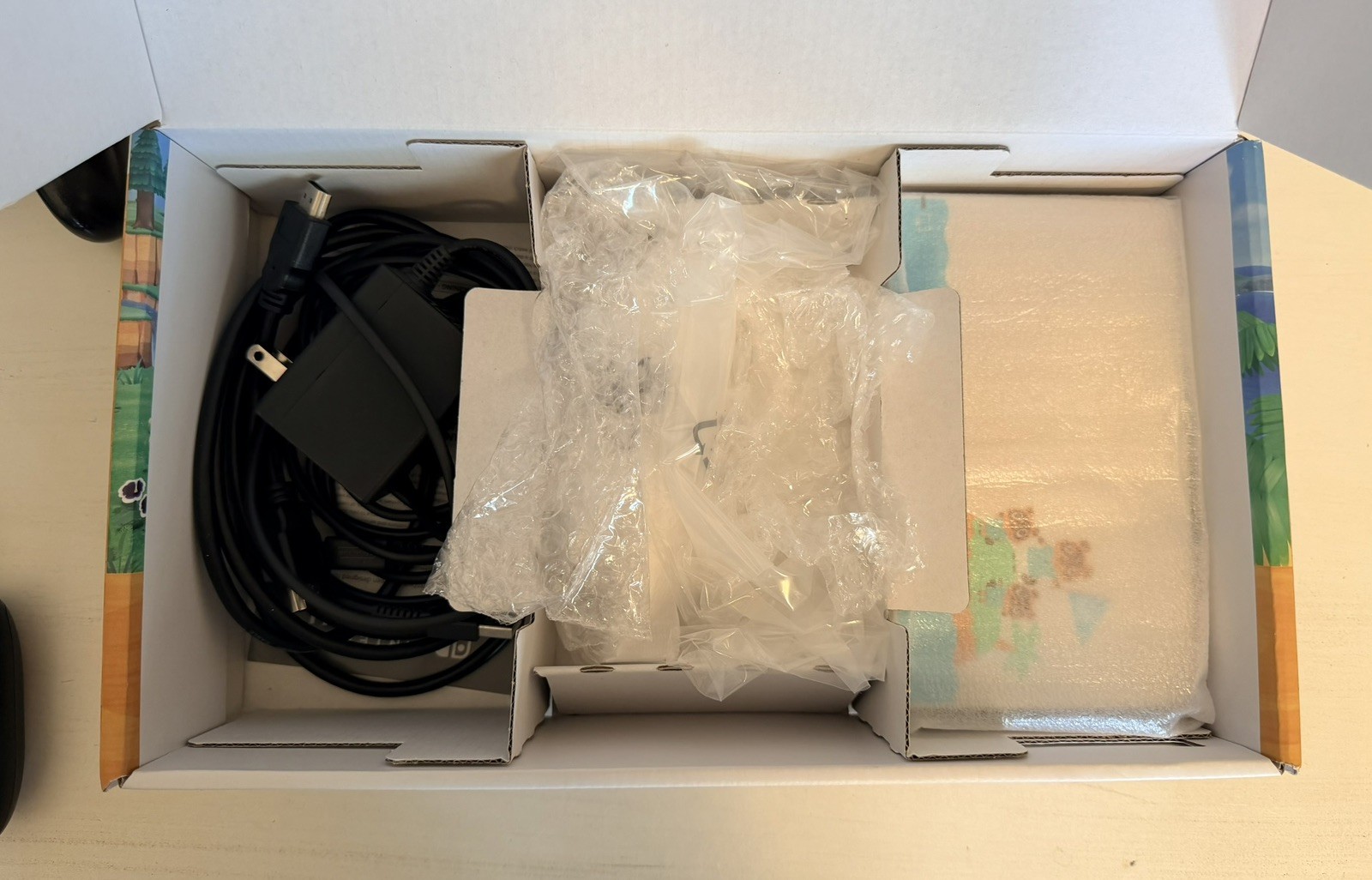 Nintendo Switch Animal Crossing Special Edition + Pro Controller/Pokemon Shield