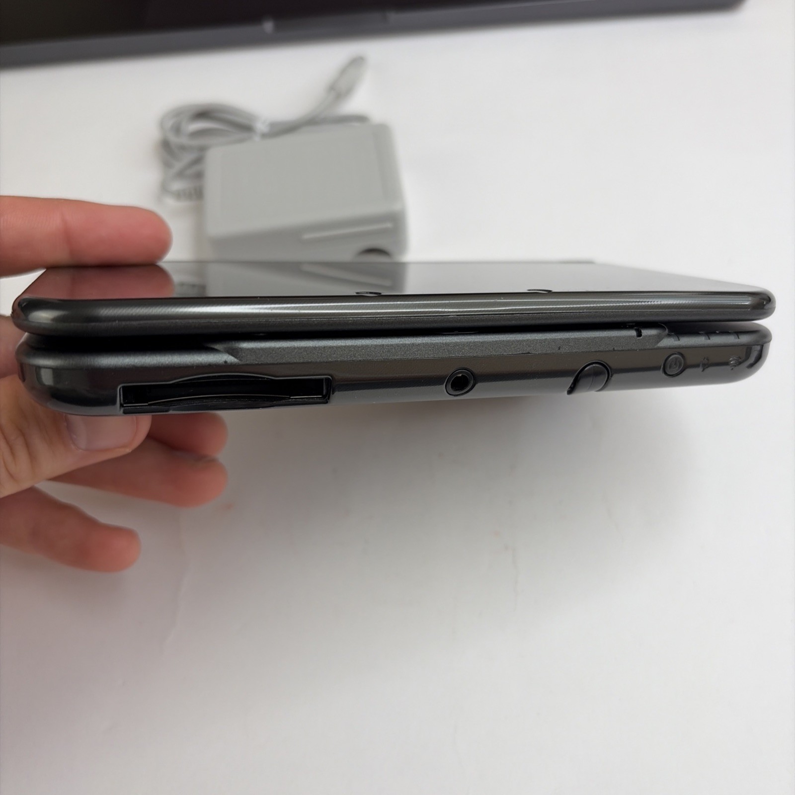 NICE! New Nintendo 3DS XL Gray Black Console Charger Stylus US Version