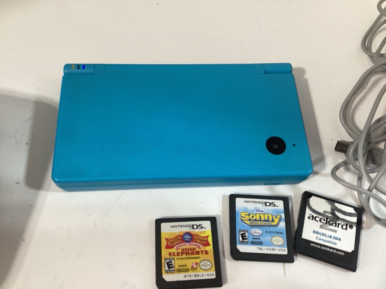 Nintendo DSi Handheld System, Excellent condition, Fully Tested