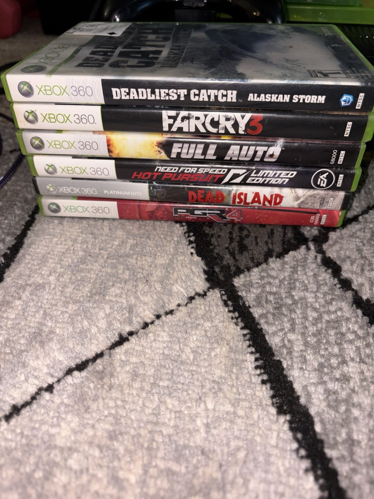 Microsoft Xbox 360 250GB Matte Black Console With 11 Games A Controller