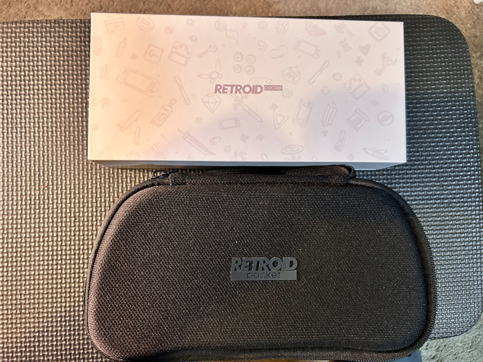 RETROID POCKET 5 (PURPLE) 8GB/128GB (FREE CASE AND GRIP) MUST BE SET UP (GXRG)
