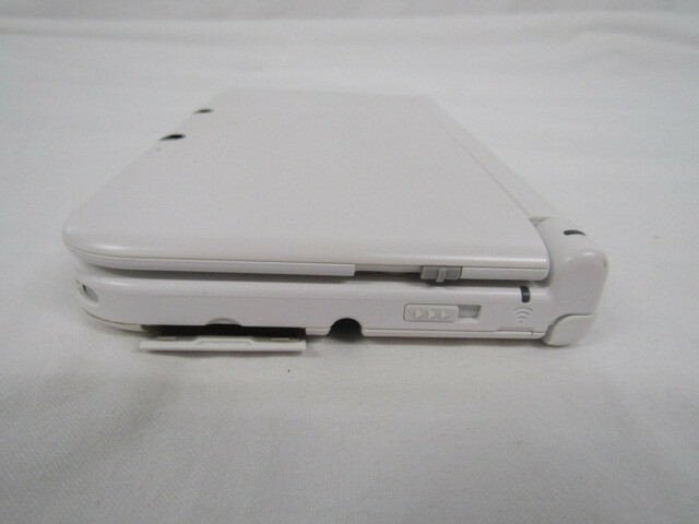 Nintendo 3DS LL White japanese ver Memory Card 4GB touch pen included work well