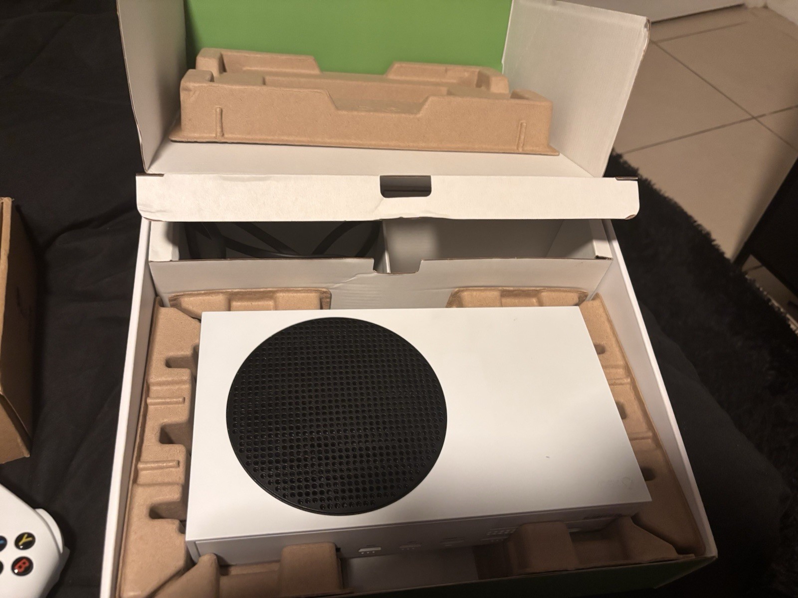 Xbox Series S 512GB With Other Accessories for Top Tier Gaming