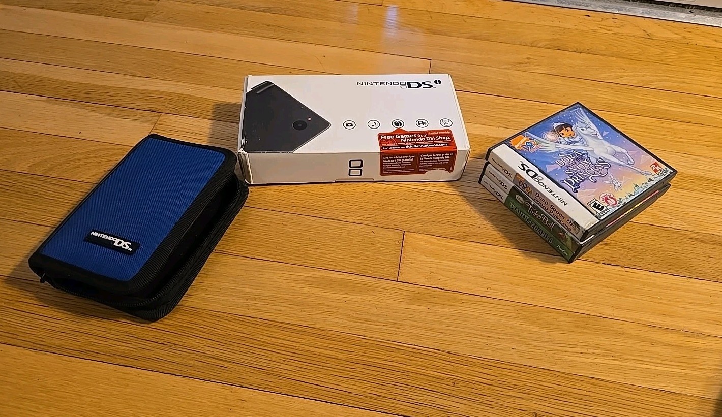 Nintendo DSi Black Handheld System Zelda Lego Plants Vs Zombies Games Cib Clean