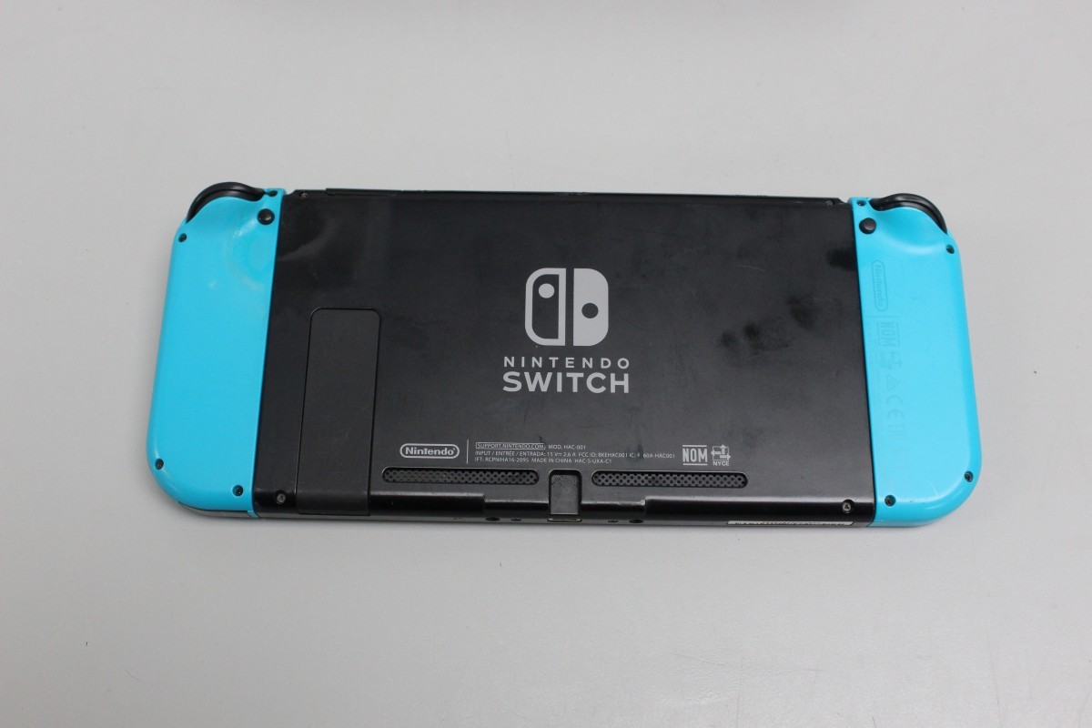 Nintendo Switch with Neon Blue Joy-Cons (HAC-001-01) (C31034322)
