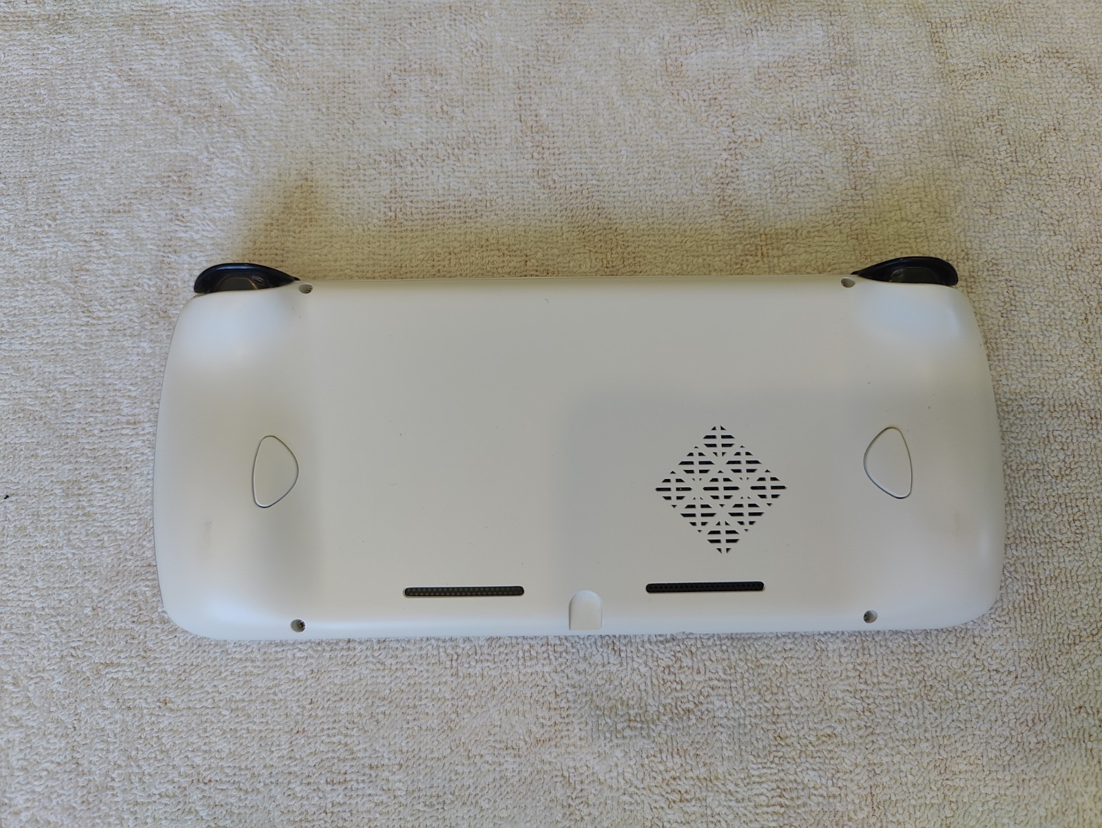 AYN Odin Lite White w/ Carrying Case