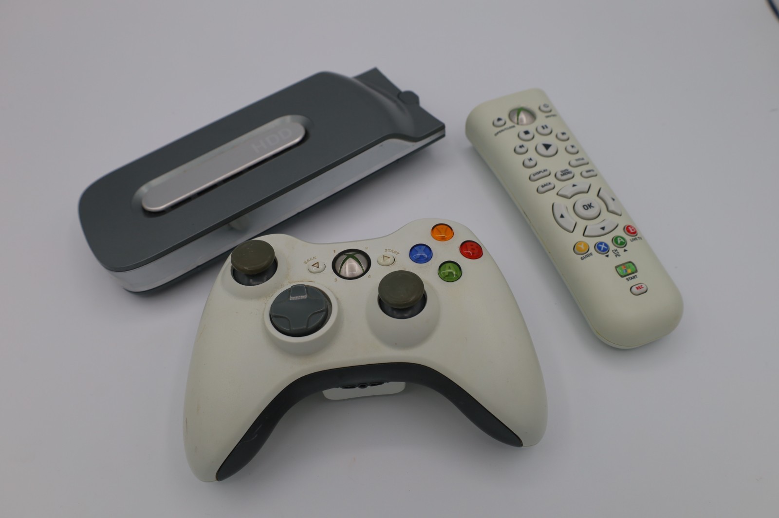 Microsoft Xbox 360 Pro 20GB Console – Matte White