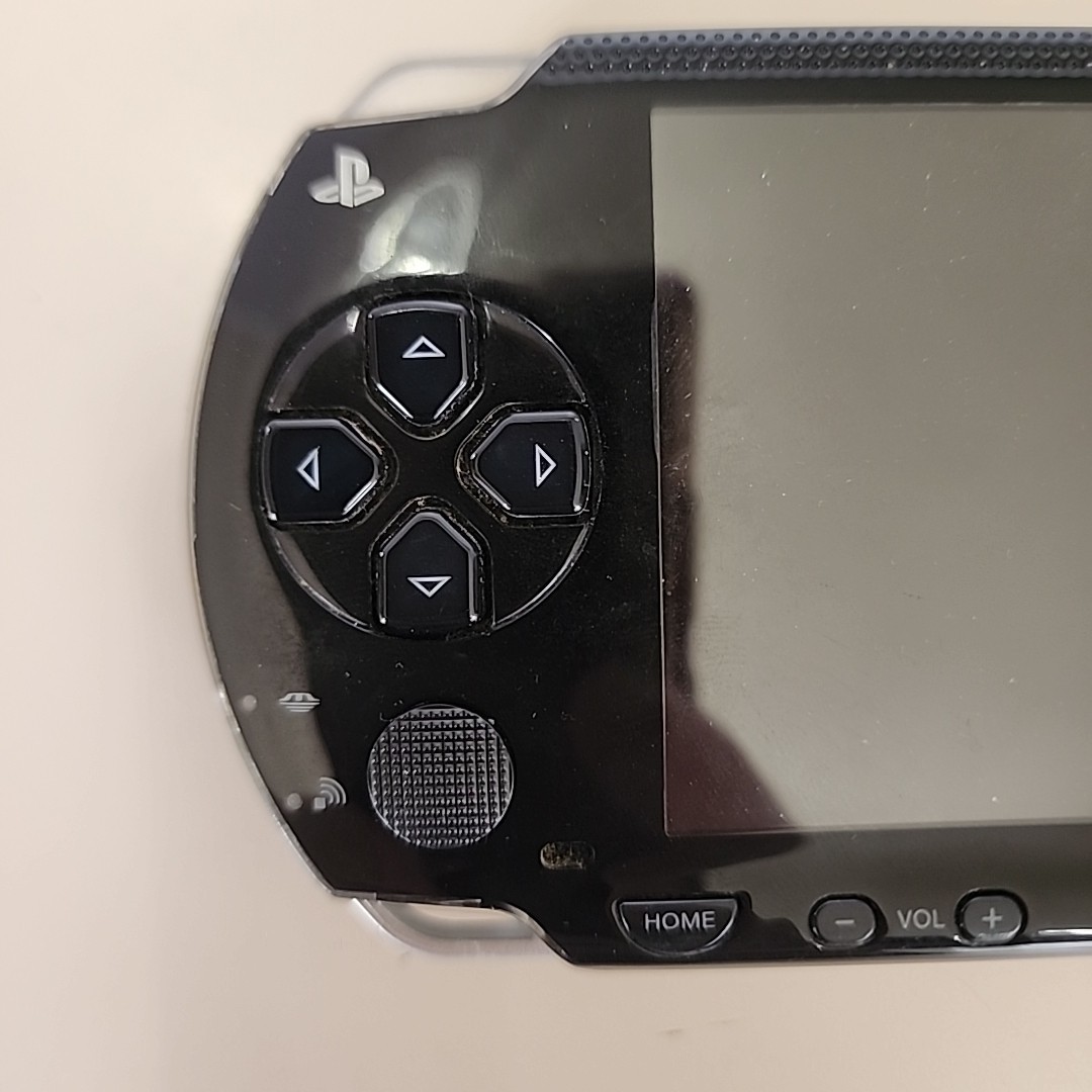 Sony PSP-1001 Bundle, Charger, Battery, Socom 2 Untold Legends Soccer Regoku