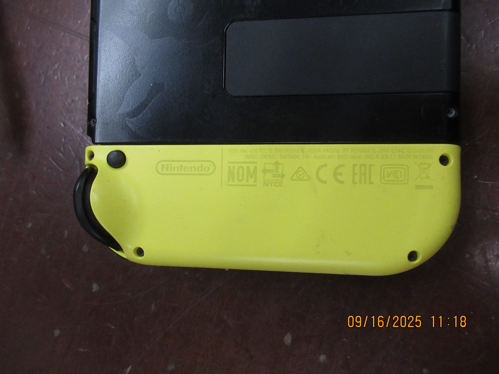 Nintendo Switch System 32GB Console w/ Neon Yellow Joy-Cons ,Type-C Cable