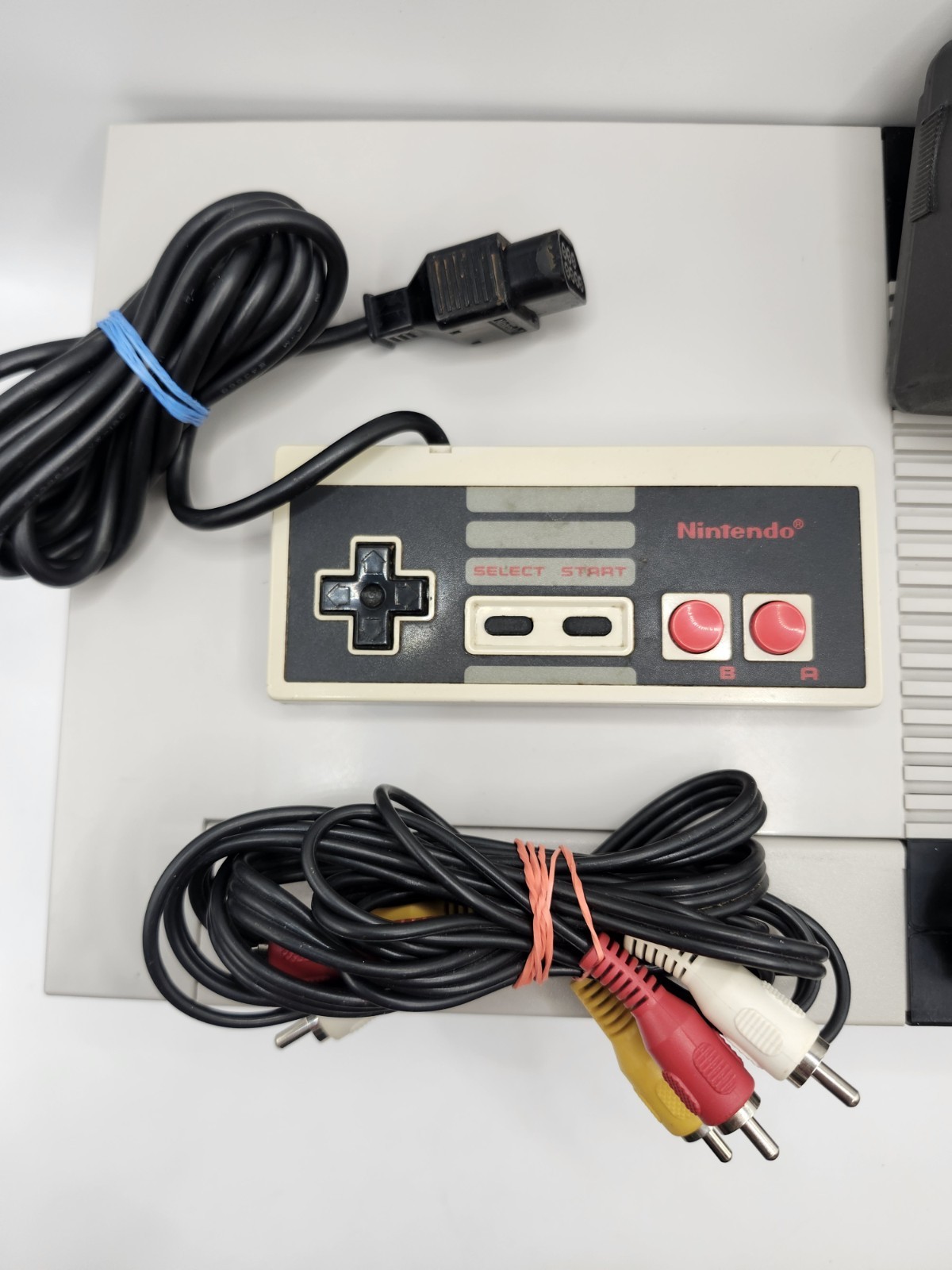 Nintendo Entertainment System NES-001 Console System Bundle Cleaned Tested Mint