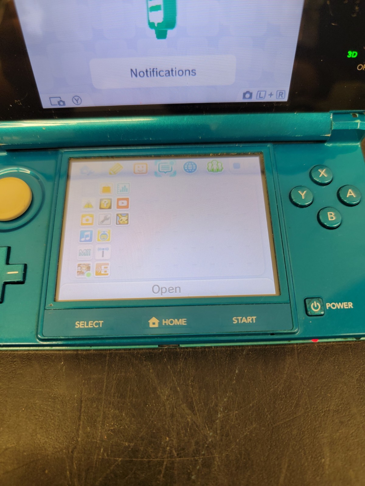 Nintendo 3DS Handheld System – Aqua Blue W/ Charger