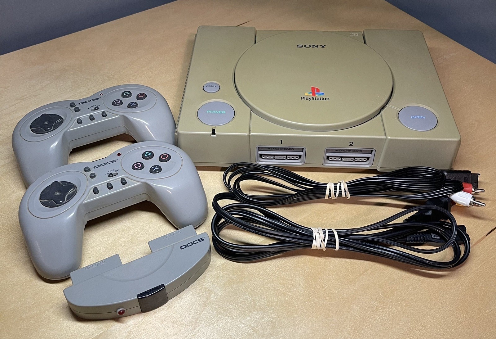 🎮 Sony PlayStation 1 Console SCPH-9001 w/Cables & 2 DOCS Wireless Controllers!