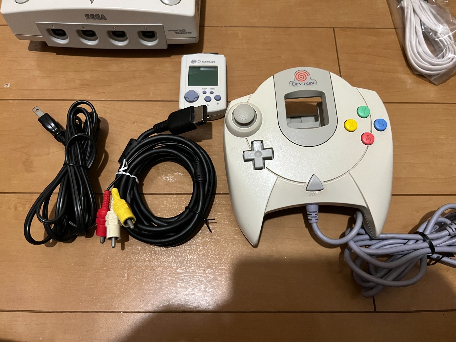 SEGA DreamCast Console (HKT-3000) & Controller with 1 game and BOX,Manual 0625