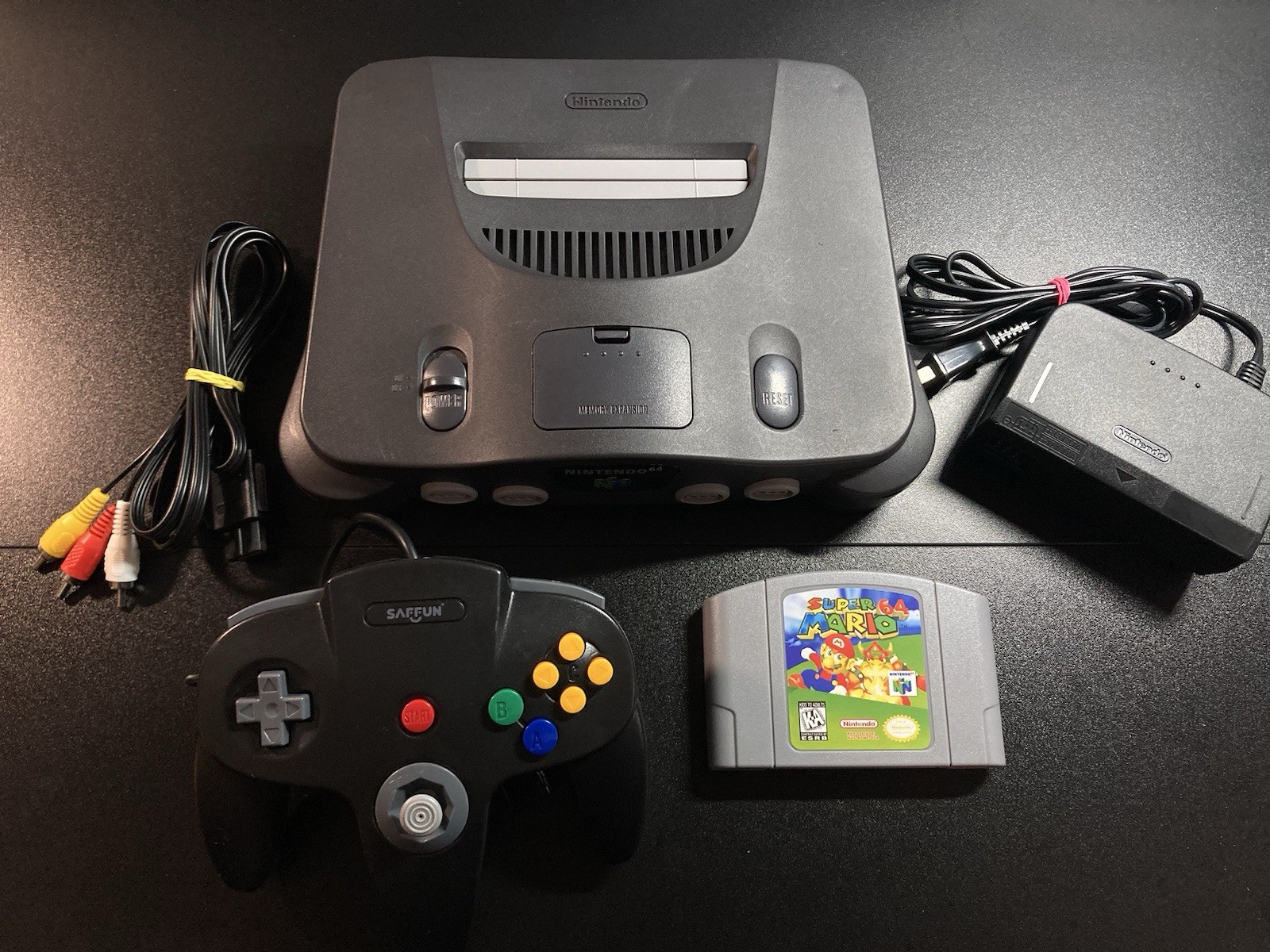 Nintendo 64 N64 Console + Super Mario 64+Controller+Cords