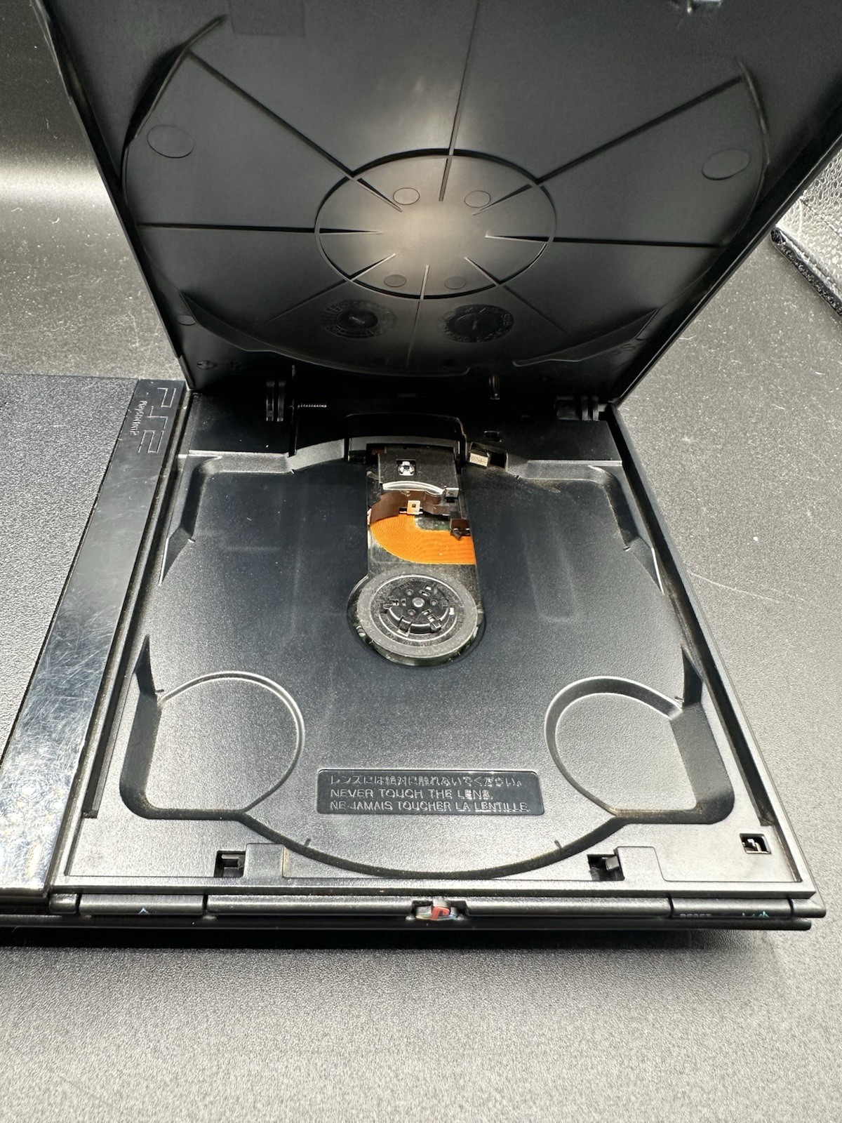 Sony PlayStation 2 Slim Black SCPH-70000 NTSC-J (For Parts/Repair) *Read