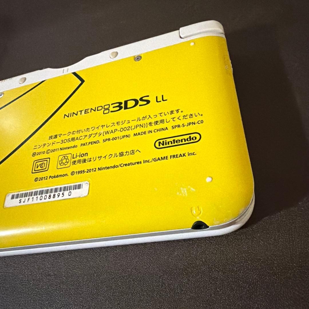 Nintendo 3DS Pokemon Center Limited Sale Item Tested and Working Red Cat Team po
