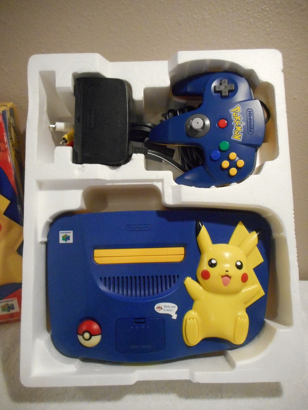 Nintendo 64 Pokémon Pikachu Edition Console – With Box and Foam – (NUS-101)