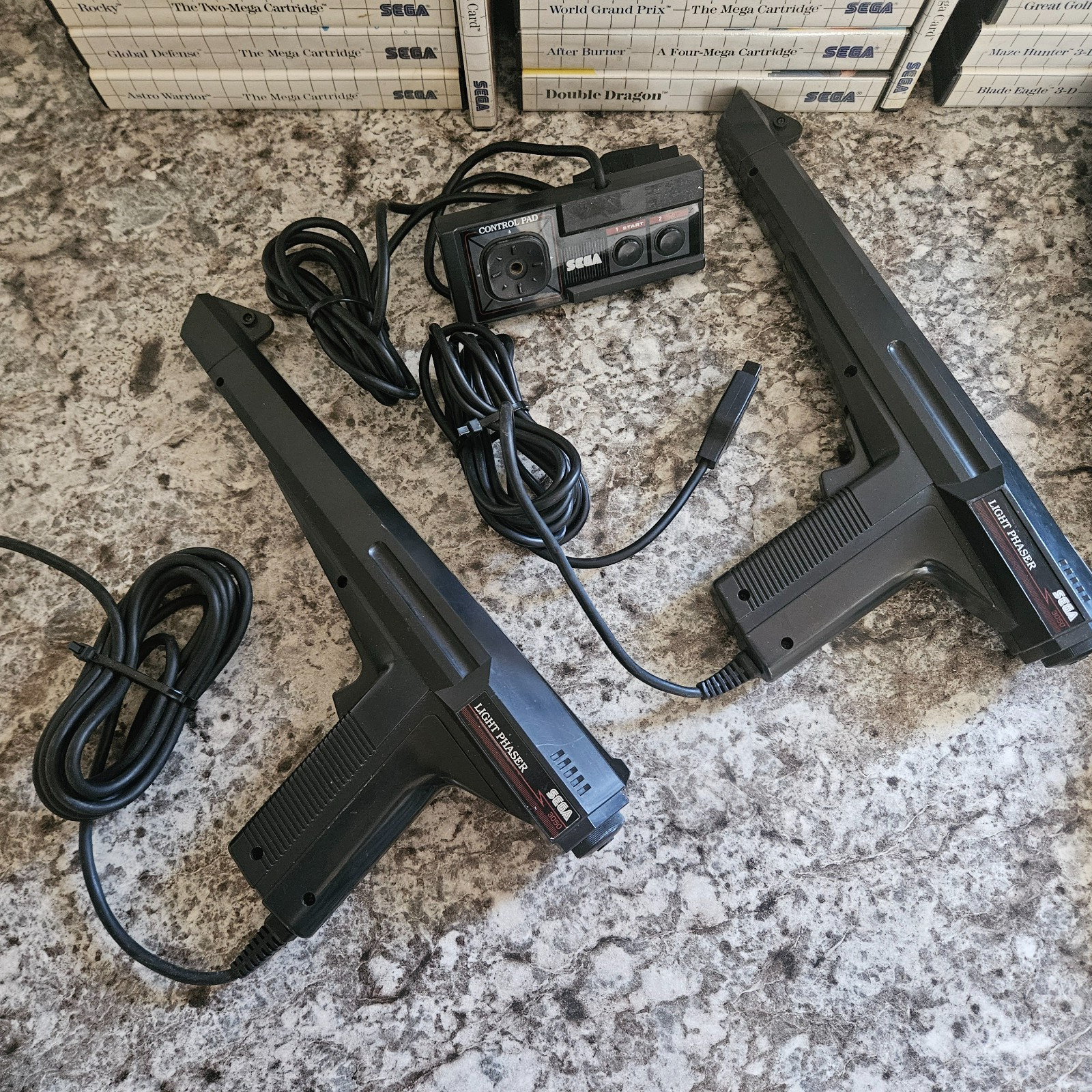 Sega Master System Lot – Console +61 Games +3D Glasses +2 Phasers +Controller