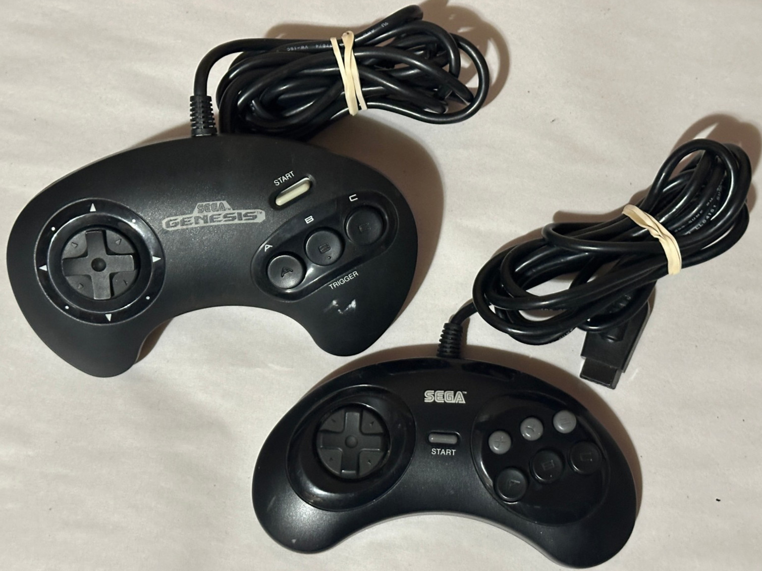 Sega Genesis Model 2 MK-1631 Console Bundle with Controllers, Game++ TESTED