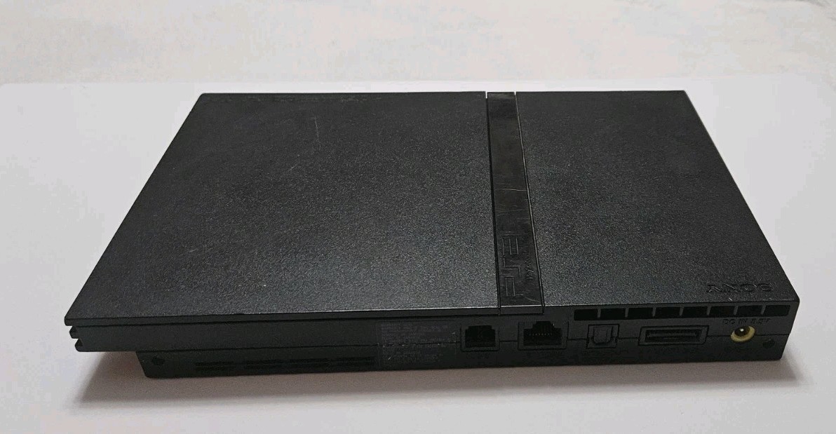 Sony PlayStation 2 Slim w/ COD 2 PS2 SCPH-70012