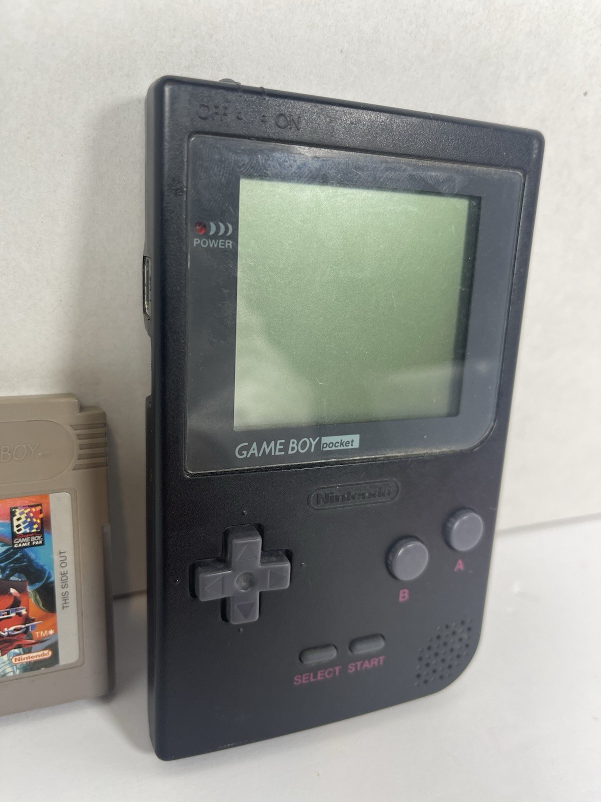 Nintendo Game Boy Pocket Handheld Game Console MGB-001 Black W/ Game