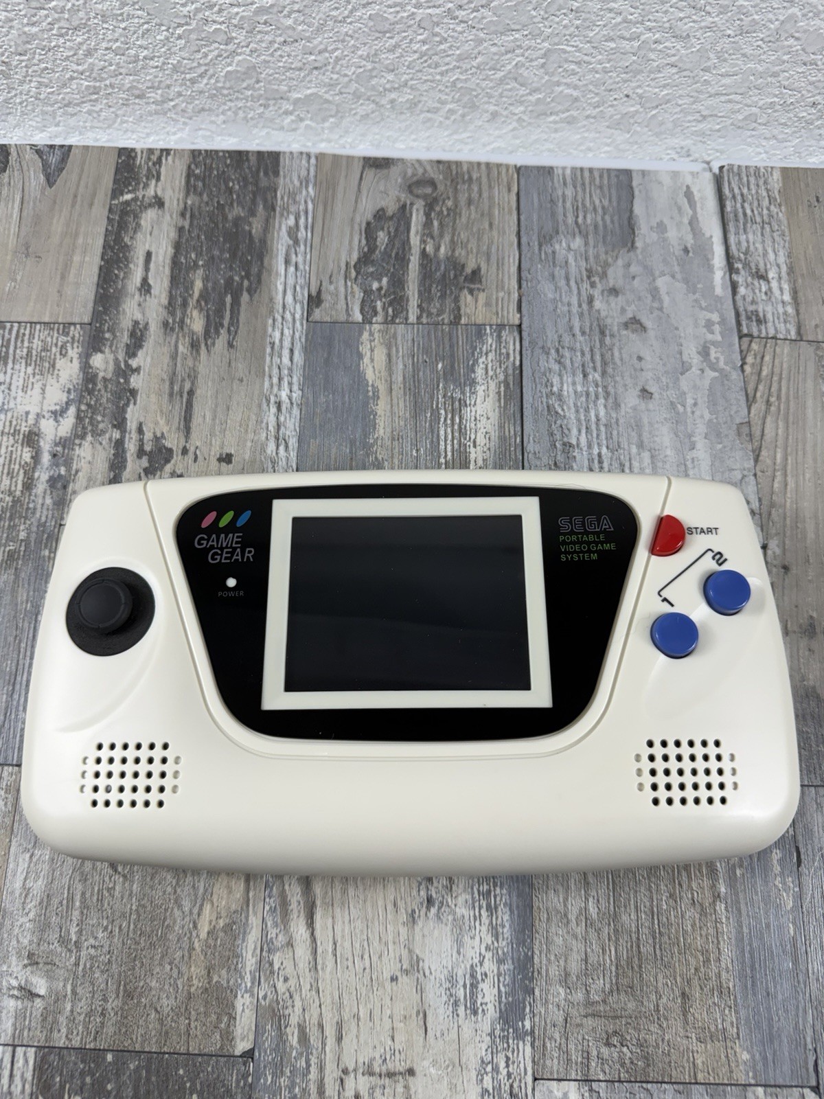 SEGA Game Gear White Recapped With LCD Screen Upgrade Bundle With Games Tested