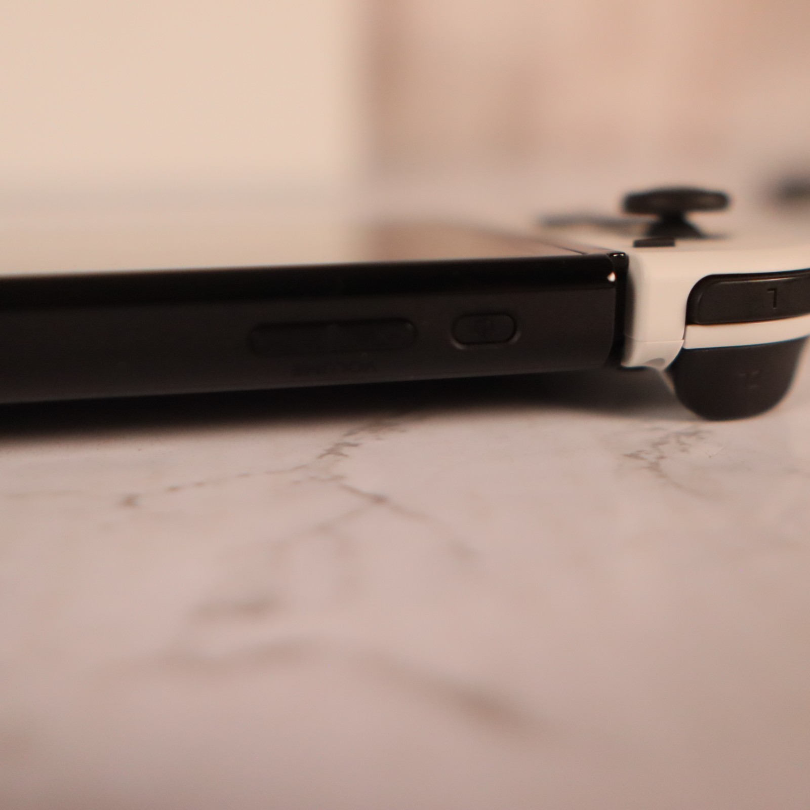 Nintendo Switch – OLED Model with White Joy-Con, Dock, and Charger