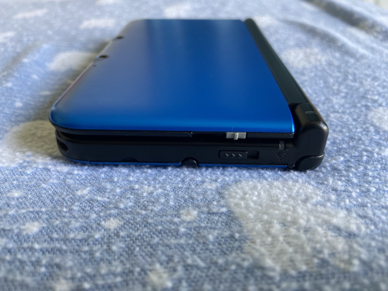 Nintendo 3DS XL BLUE – READY TO USE – Cleaned & Restored – Charger + Stylus