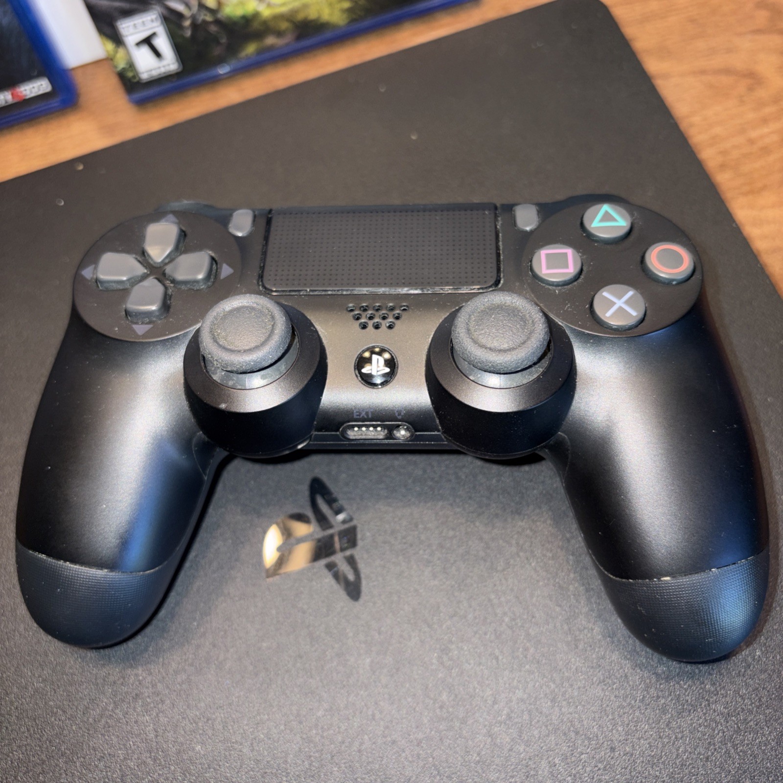 SONY PlayStation-PS4 Slim-500 GB-w/controler, Power Cord And HDMI Cable-4 Games