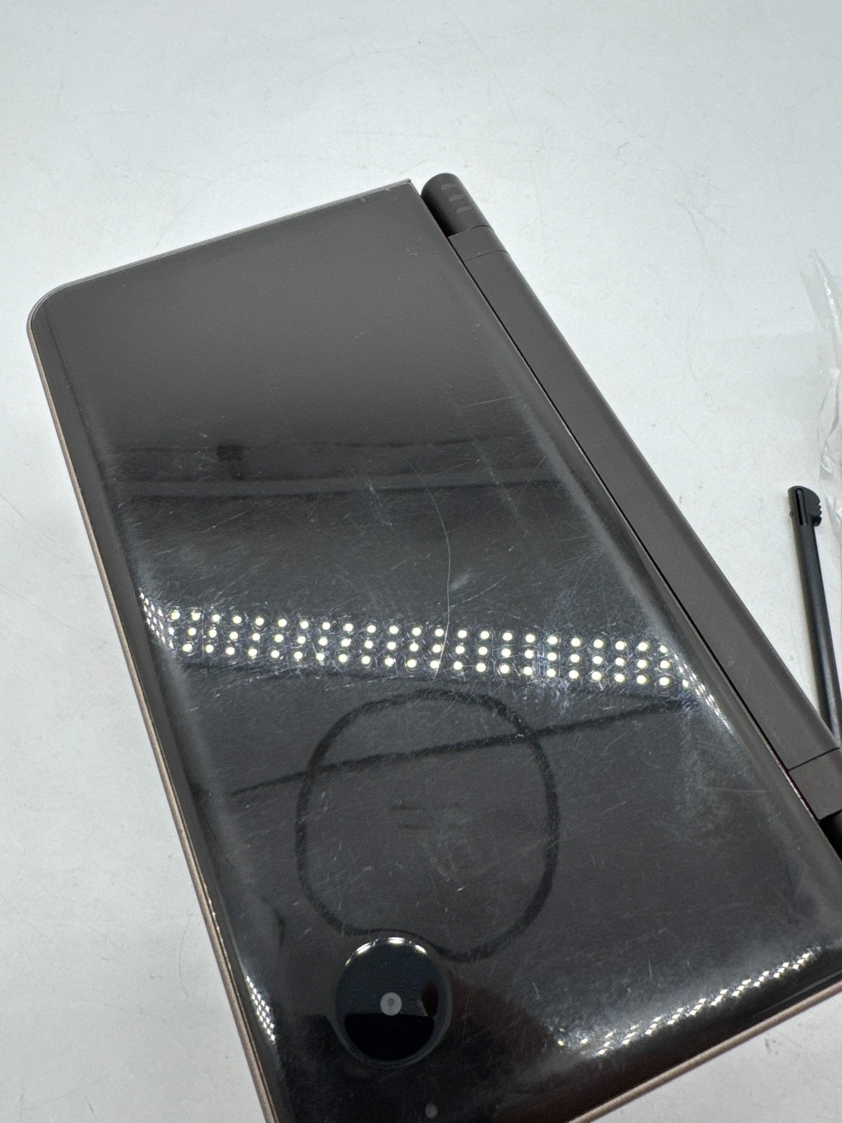 Nintendo DSi LL UTL-001 Brown Console #412 w/ Stylus & Charger BAD DISPLAYS AS I