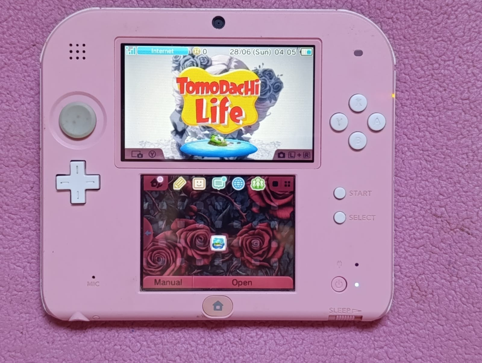 Nintendo 2DS Tomodachi Life Pink/White Limited Edition Console Tested + 8GB