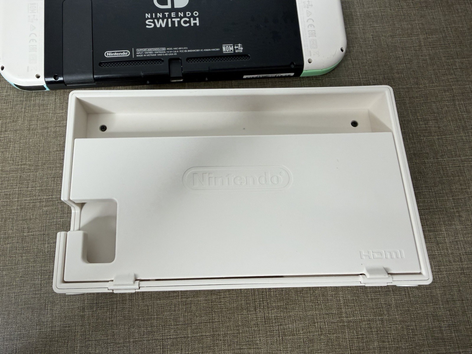 Nintendo Switch Animal Crossing: New Horizon Special Edition Console