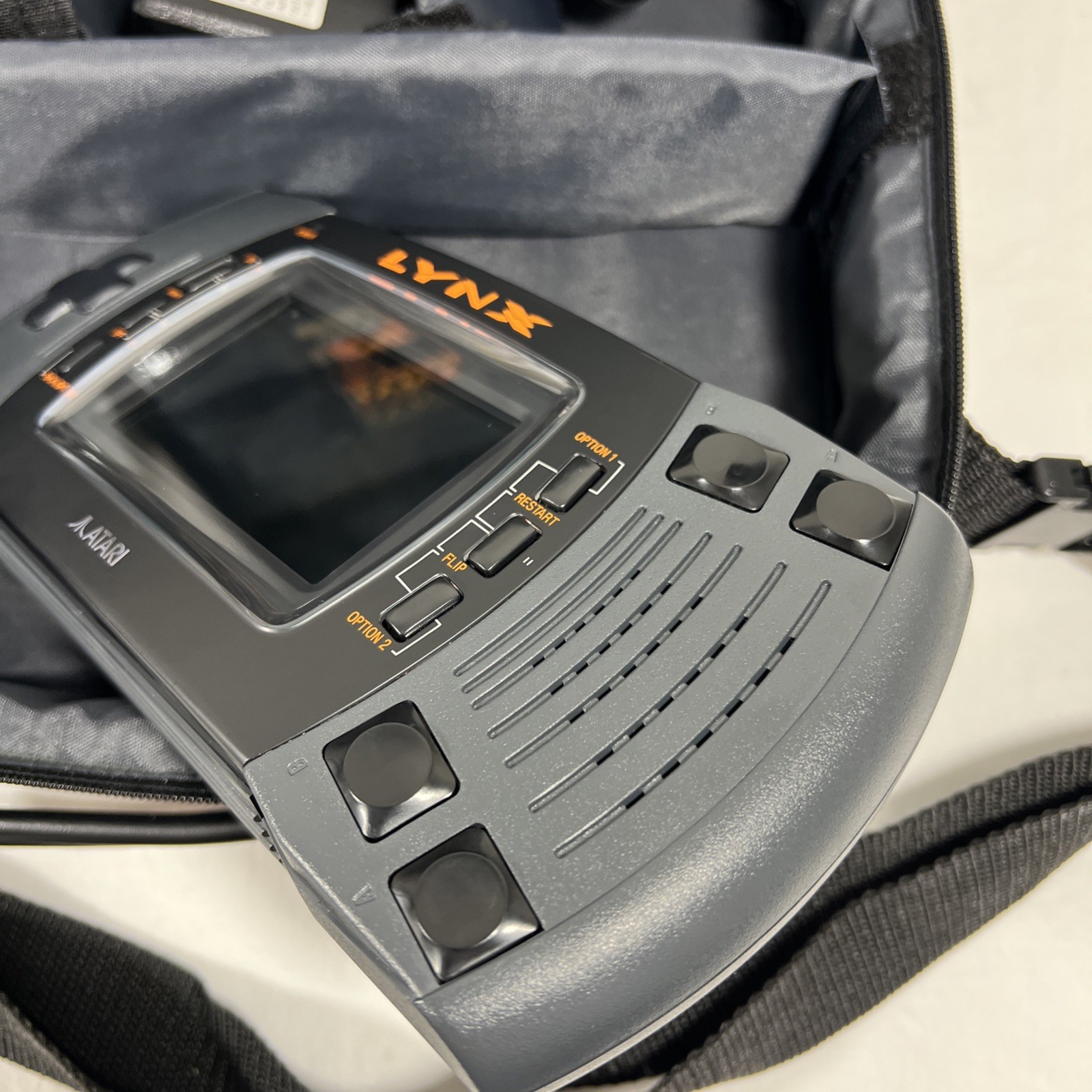 (MINT) 🔥 Atari Lynx II System Handheld Console W/ Case , Manual , Game TESTED