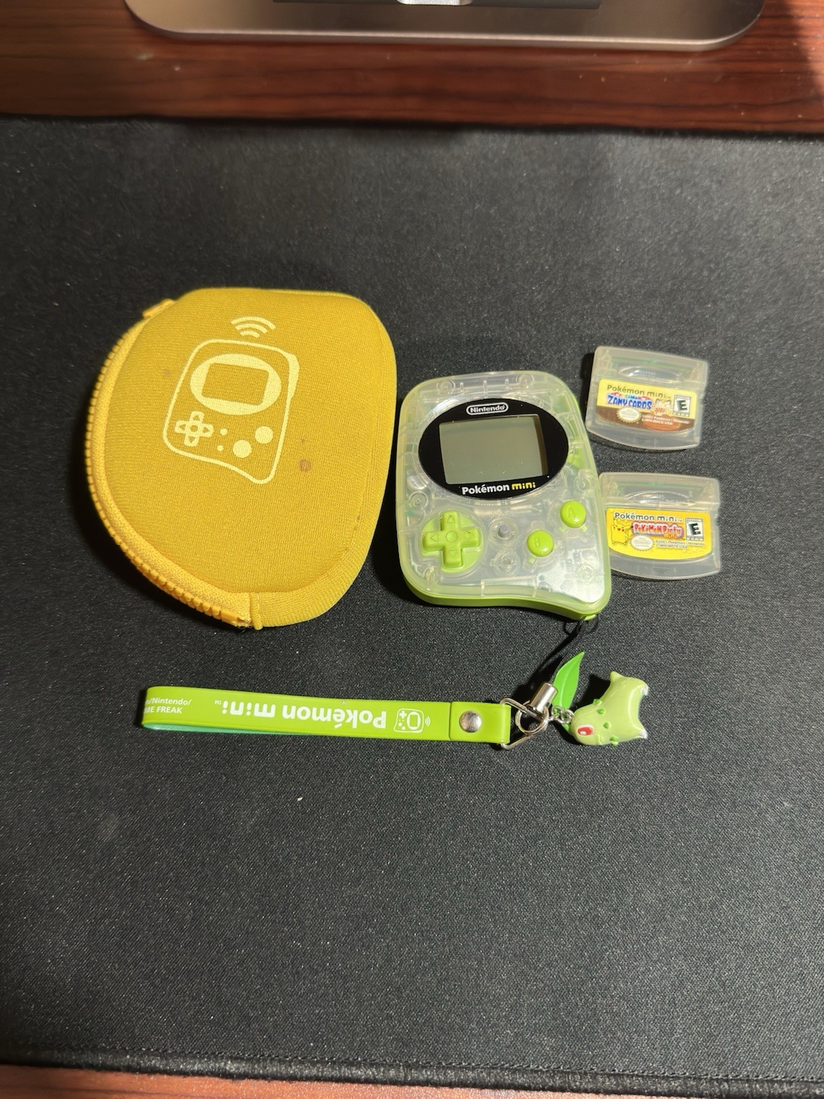 Pokémon Mini Console MIN-001 Chikorita Green W/ 2 Games, Soft case, Charm – US