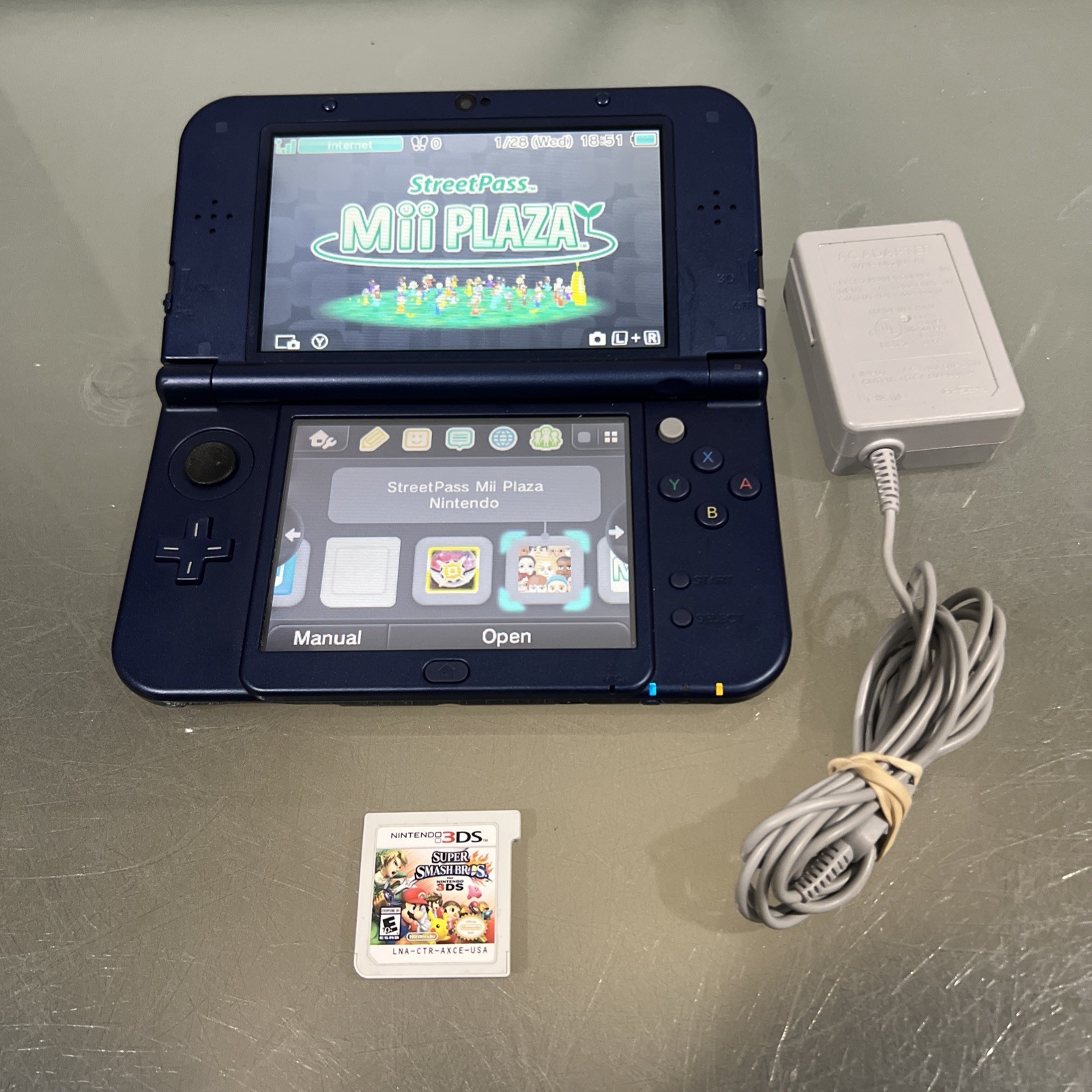 Nintendo 3DS XL Galaxy Edition Handheld Console System Purple & Super Smash Bros