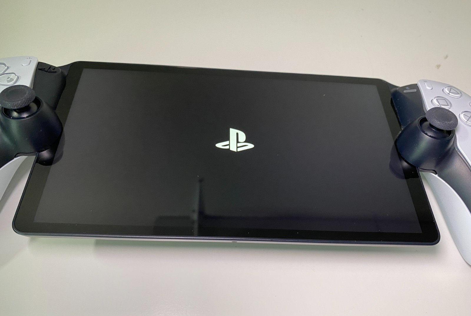 Sony PlayStation 5 PS5 PlayStation Portal White CFI-Y1001 TESTED EUC