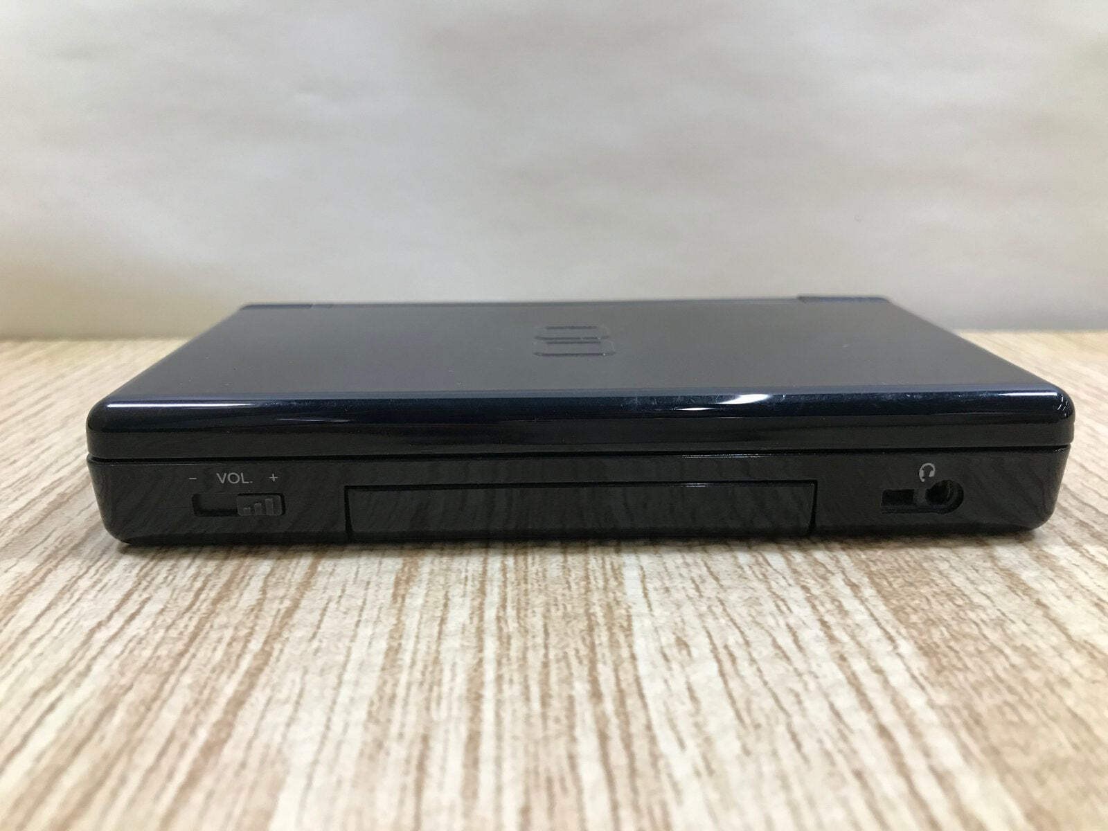 Nintendo DS Lite Jet Black Console Nintendo Japan – With Defects LG9124