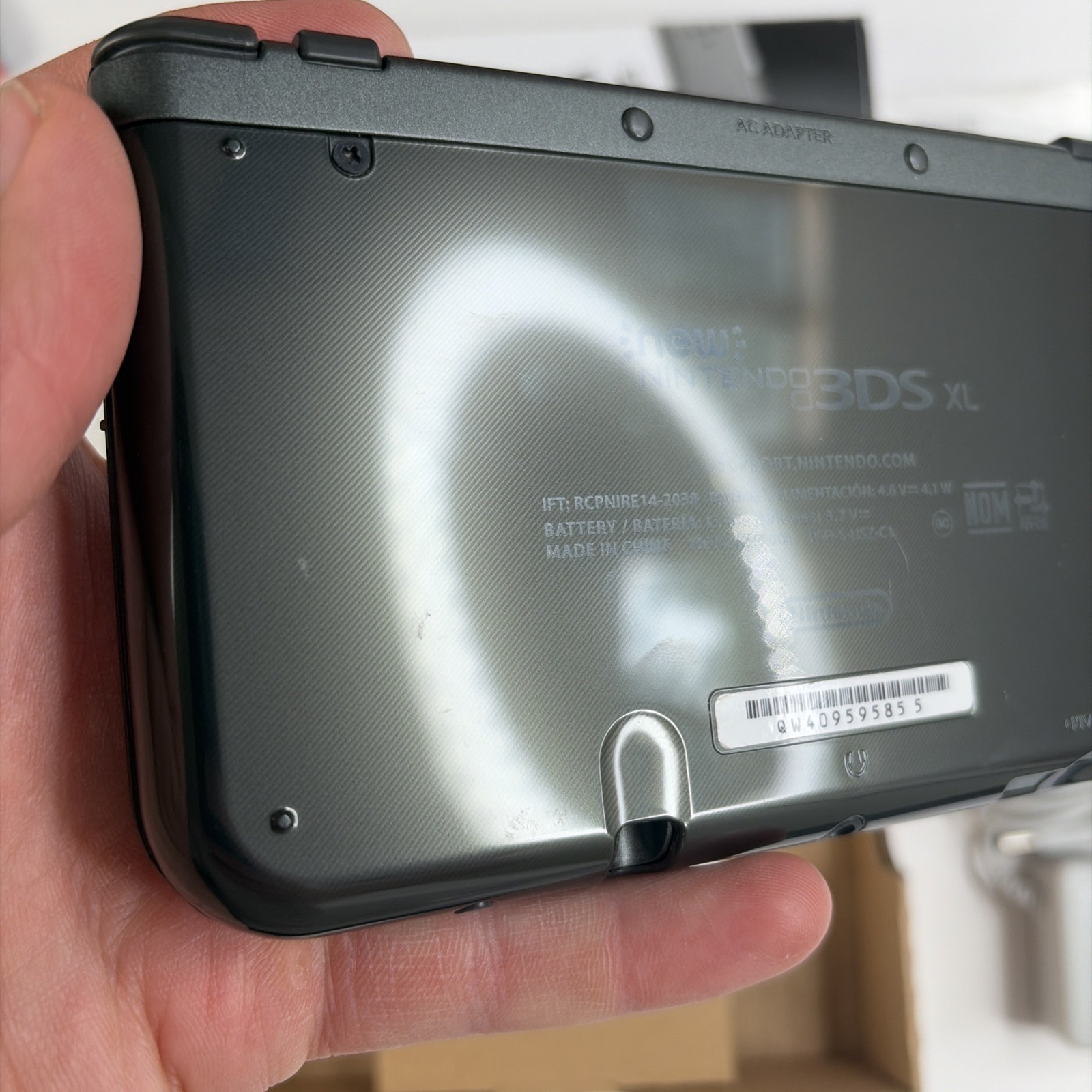NICE! Nintendo New 3DS XL Black Complete Box W Charger Stylus US Model Top IPS
