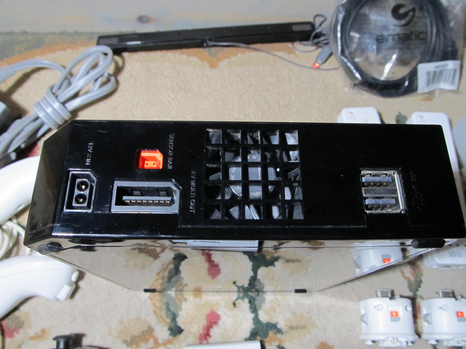 Wii Console 3 Nunchucks Controllers Power Supply++ 1080P Plays Game Cube Games!