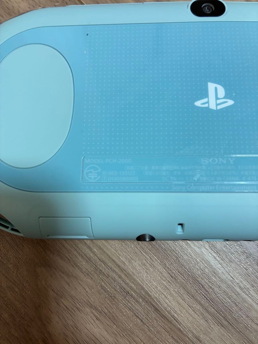 [Excellent] PS Vita PCH-2000 ZA14 Light Blue / White Sony Playstation Boxed