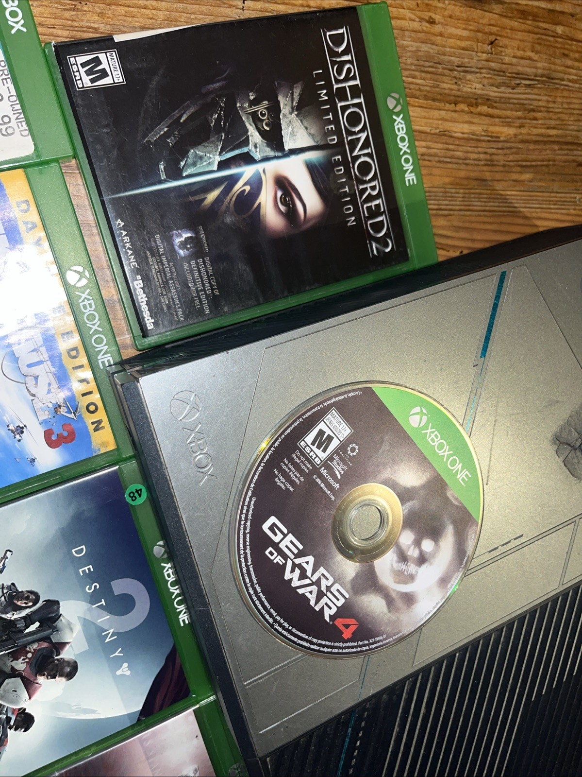 Xbox One Halo 5 Edition Console 1TB Bundle – Games Controllers